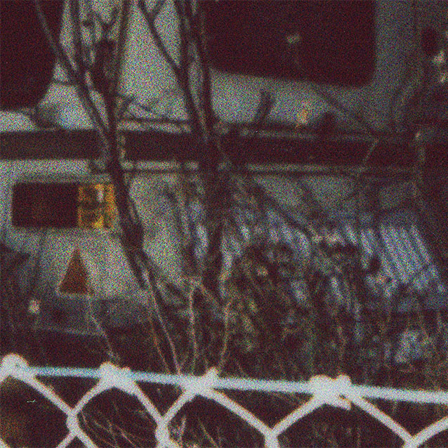 Fotografie, die einen Wohnwagen im Dunkeln zeigt